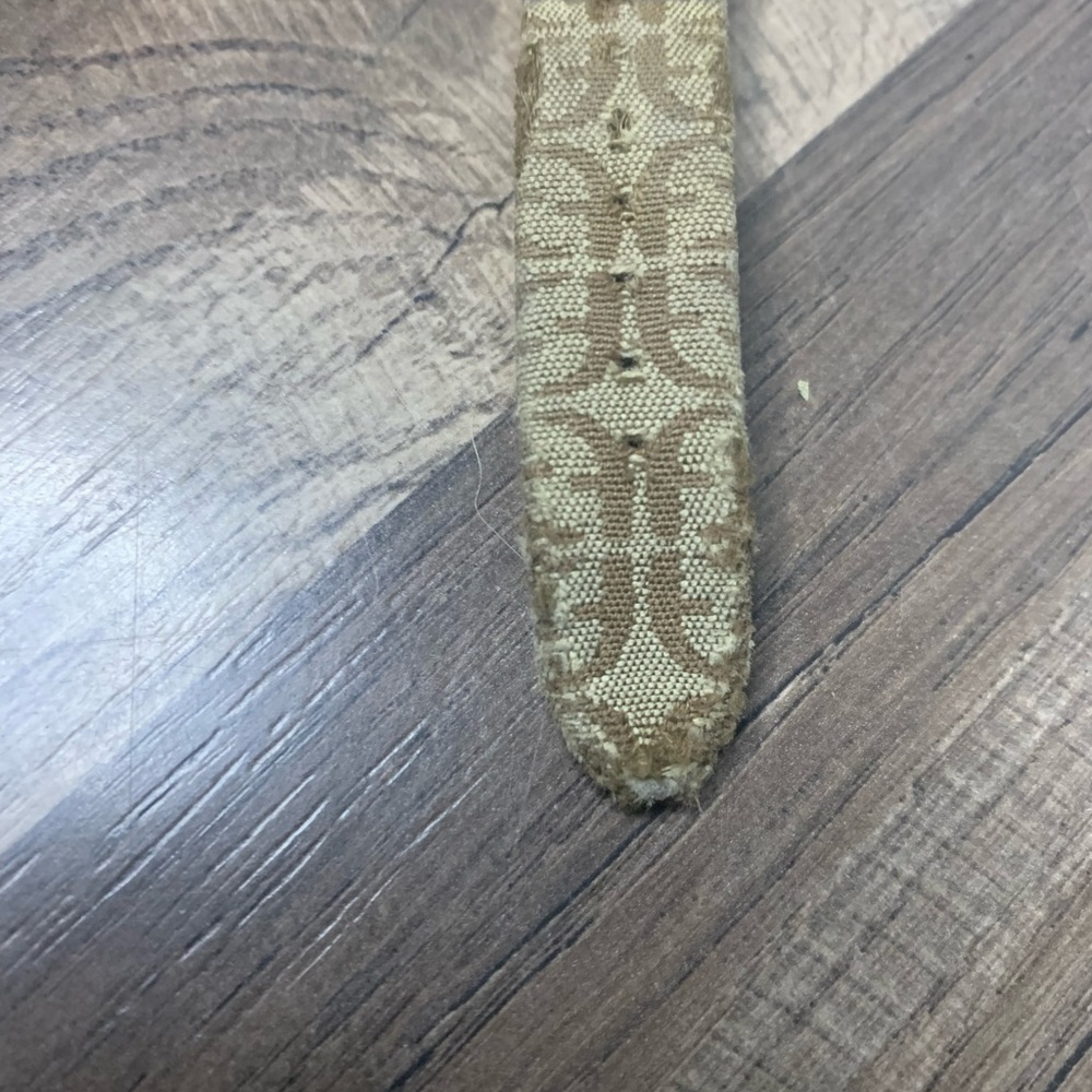 FOSSIL watch, needs battery. - Picture 3 of 5